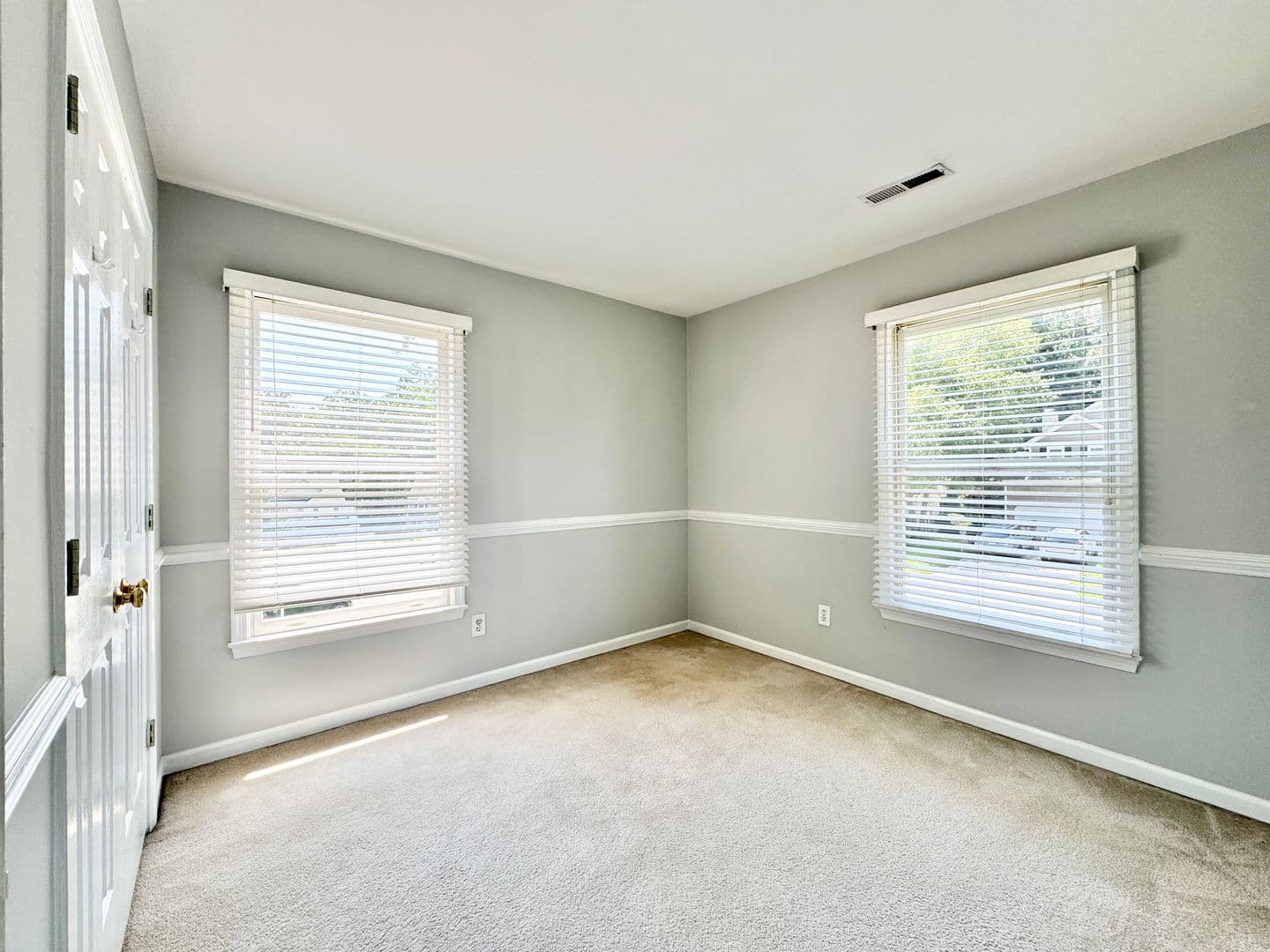 Greensboro House: 5208 Autumn Woods
