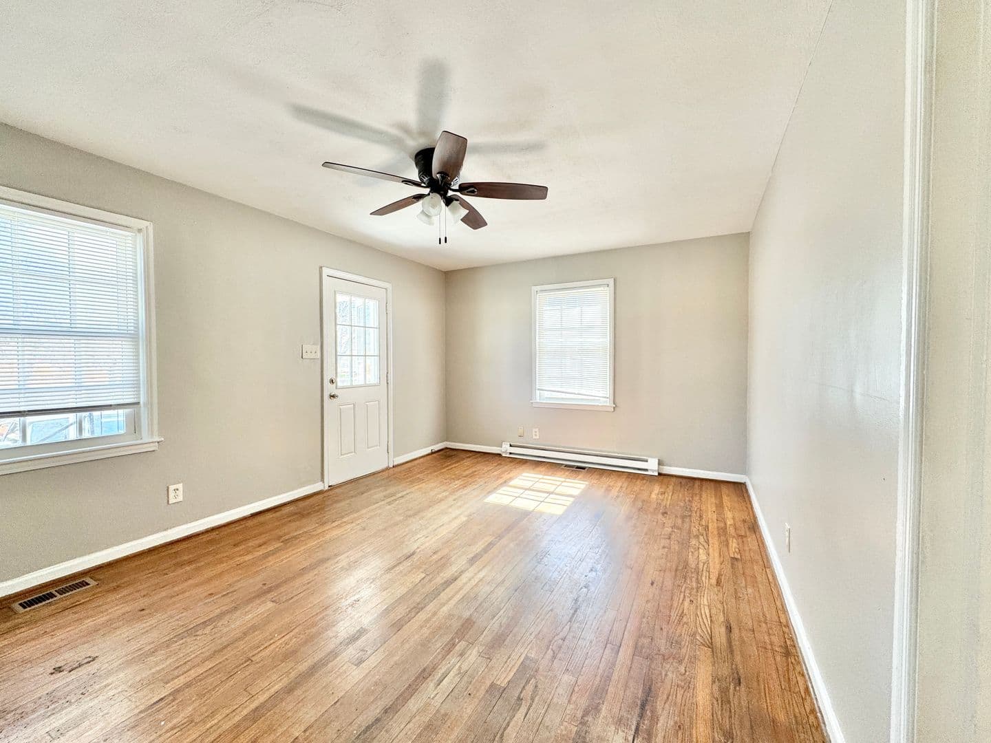 Greensboro Apartment: 1006 E Side Drive