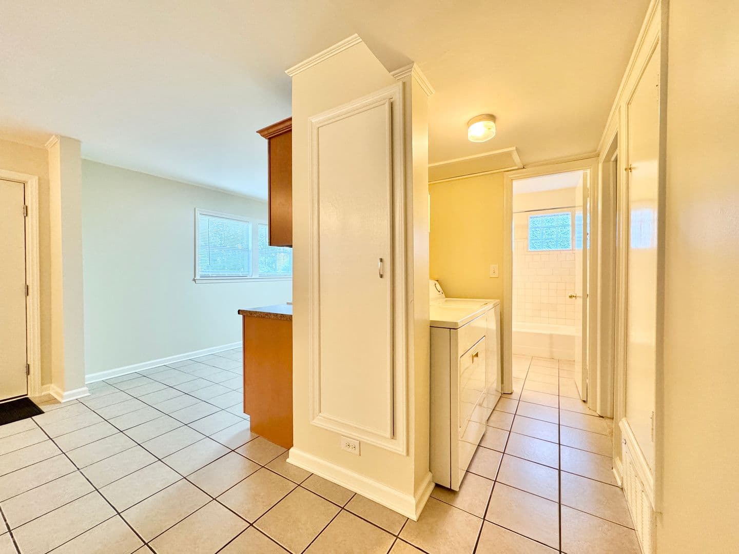 Greensboro House: 912 Englewood Street