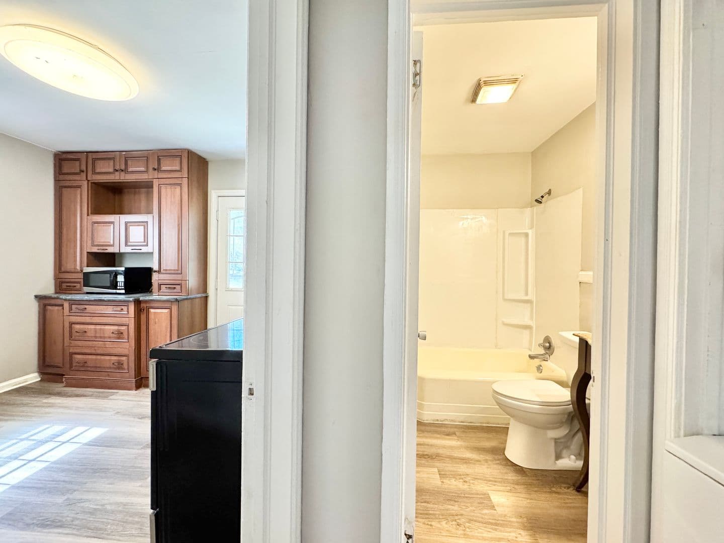 Greensboro Apartment: 1006 E Side Drive