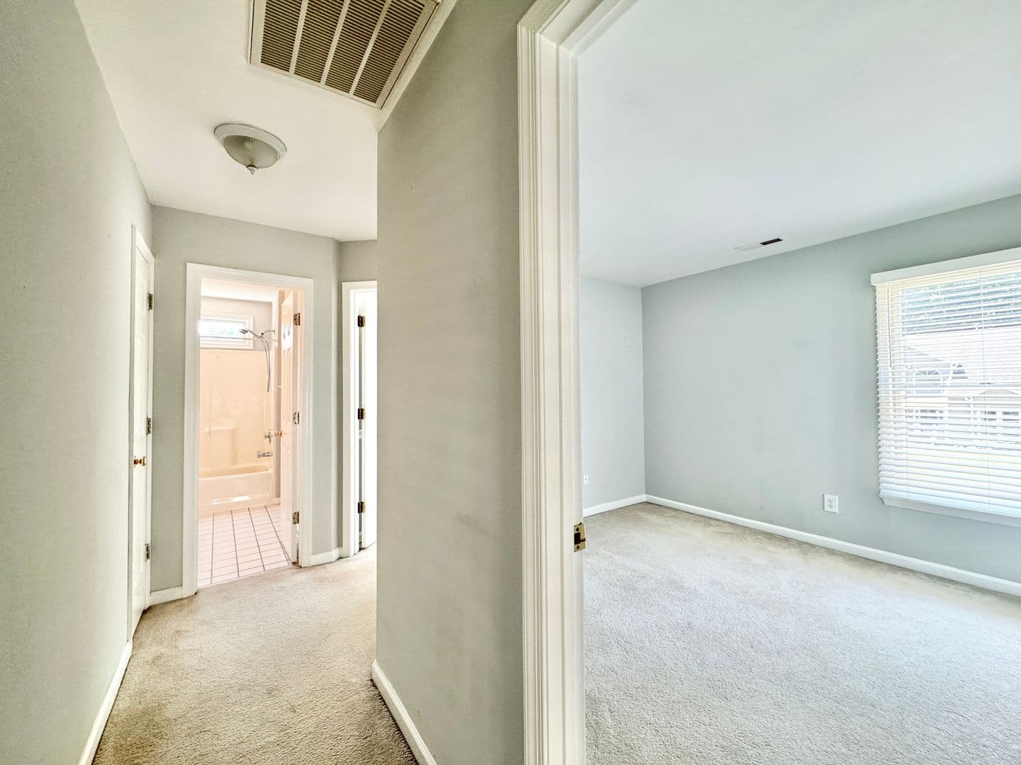 Greensboro House: 5208 Autumn Woods
