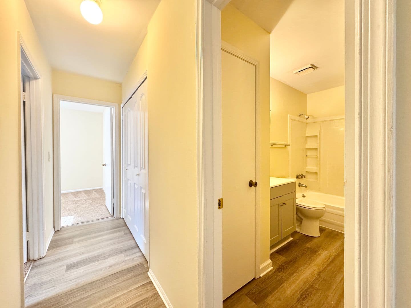 Greensboro House: 609 Tipperary Drive