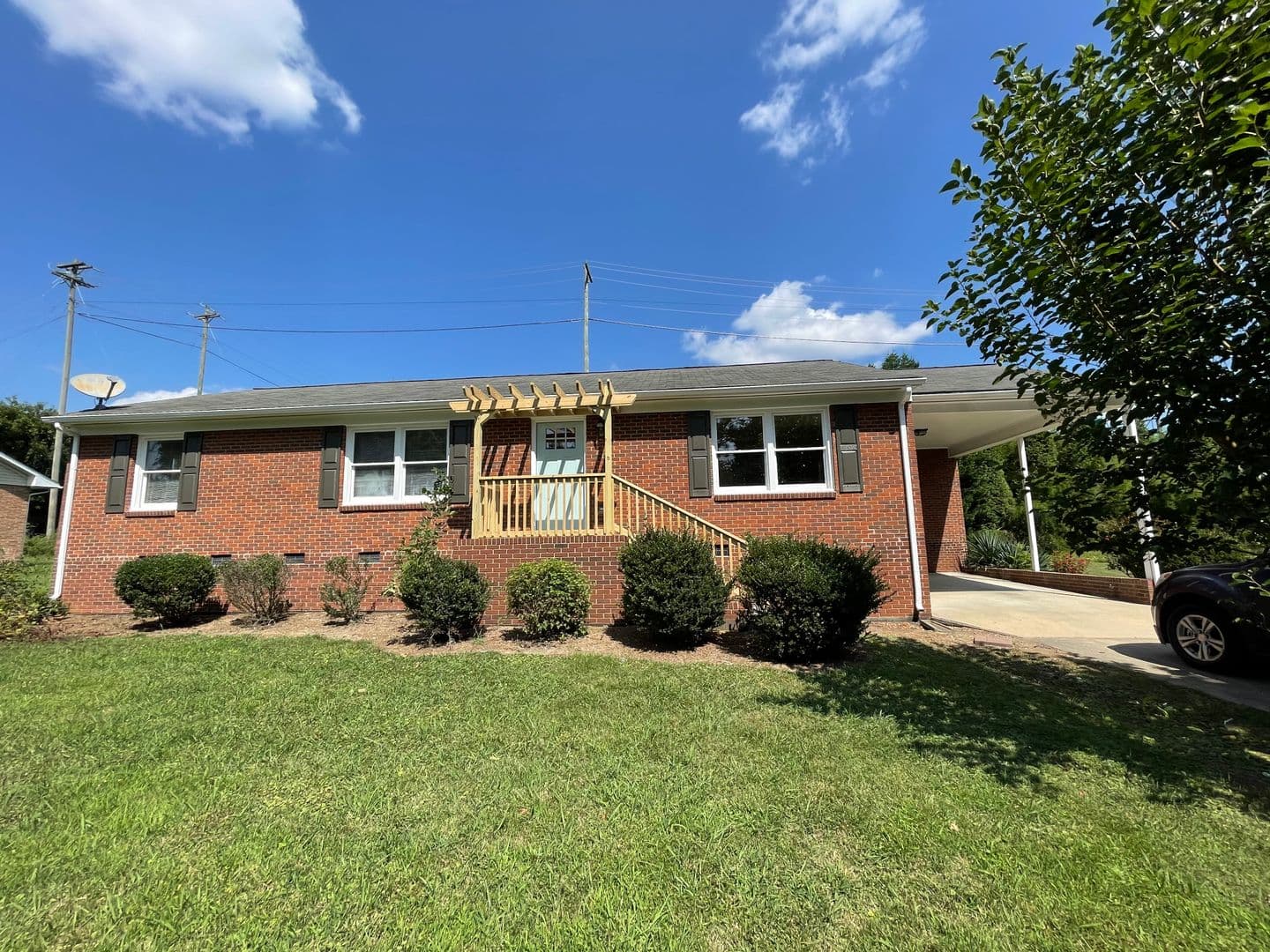 Greensboro House: 204 Brushwood Road