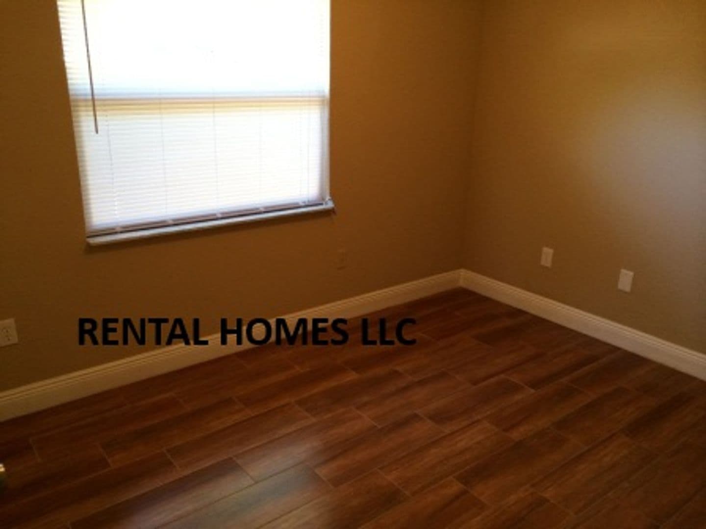Longwood House: 133 Clyde Avenue