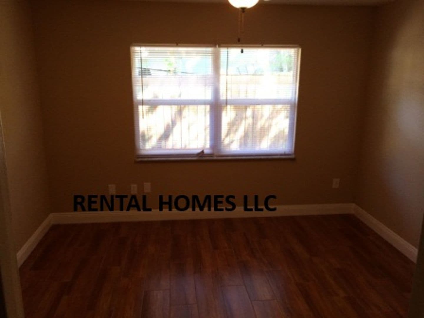 Longwood House: 133 Clyde Avenue