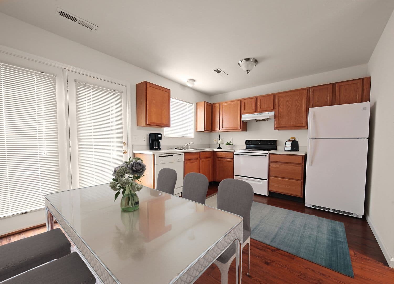 Farmington Apartment: 1550 N. Washington Street