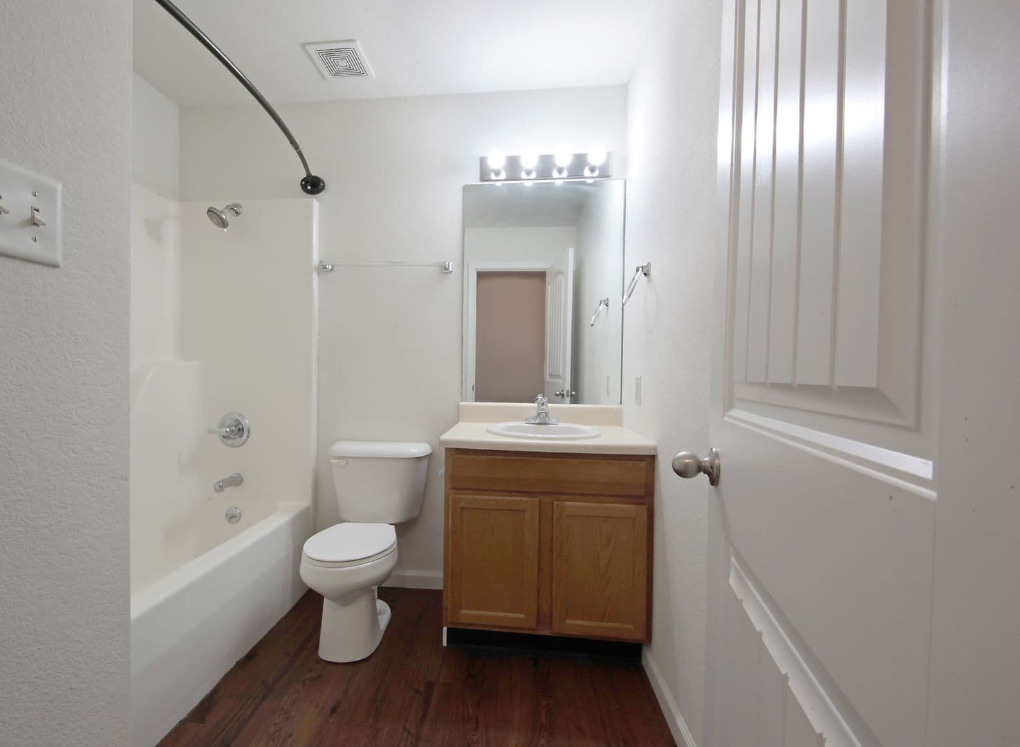 Farmington Apartment: 1550 N. Washington Street