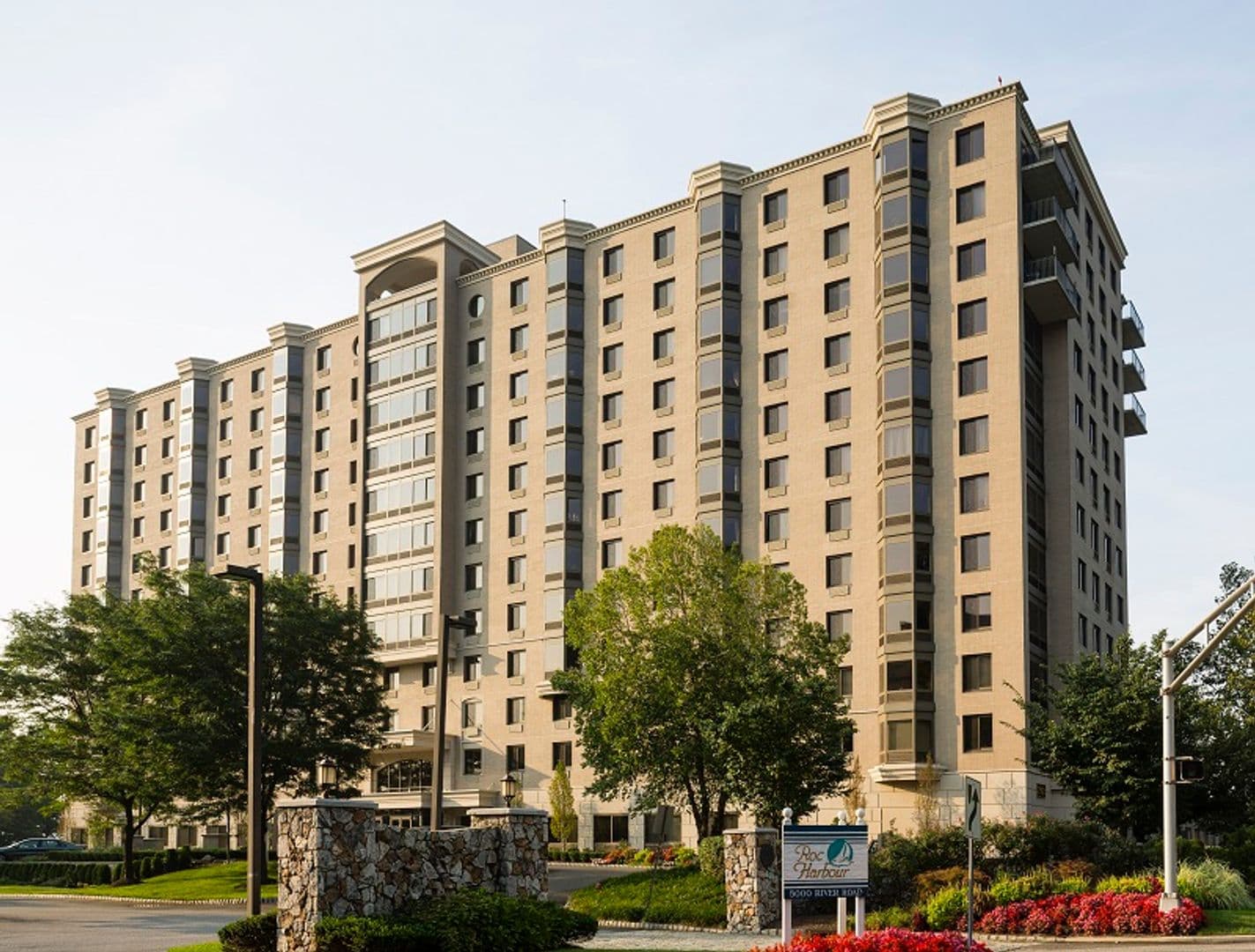 North Bergen Apartment: 7900 River Road
