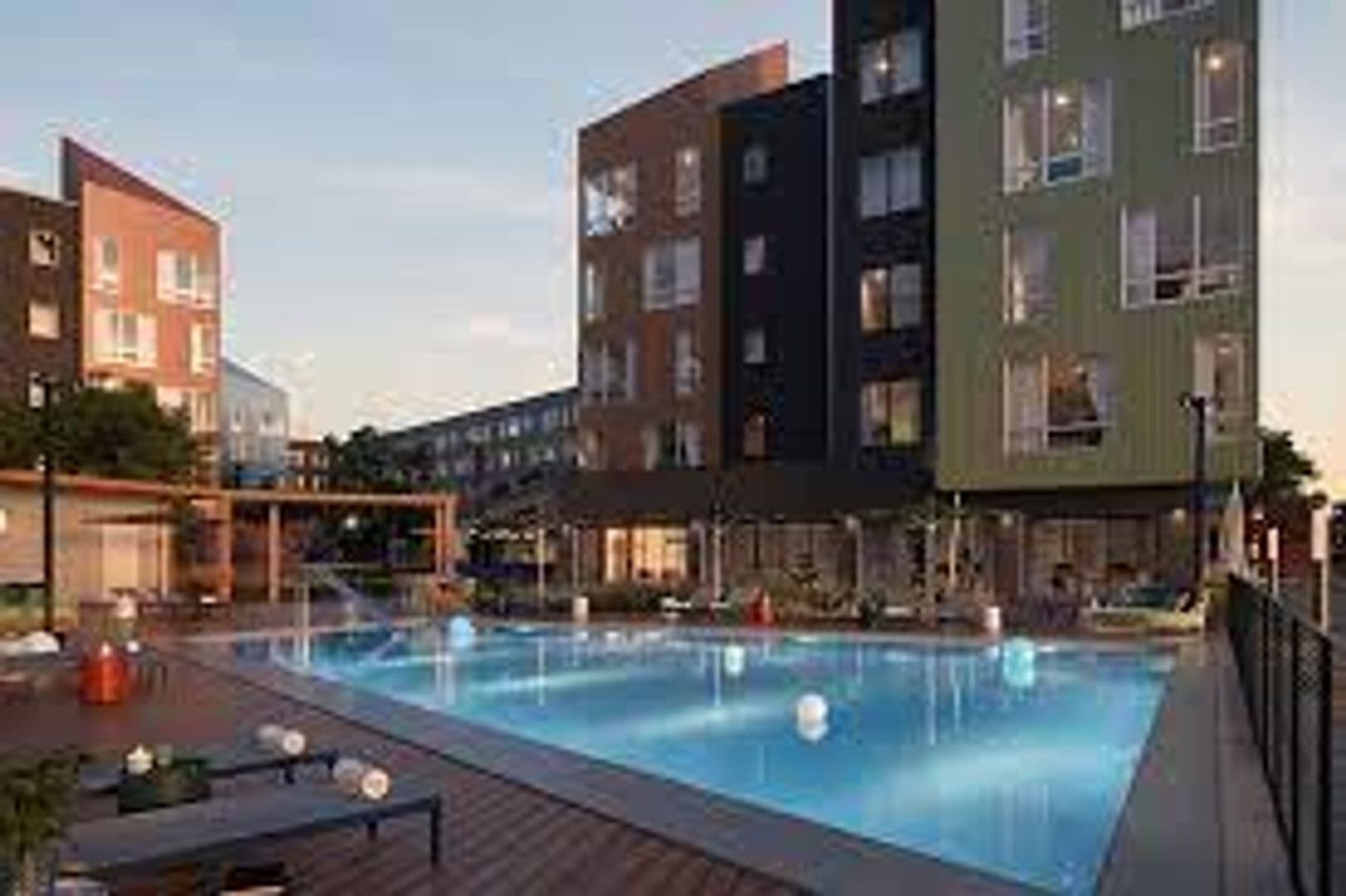 Harrison Apartment: 555 First St.
