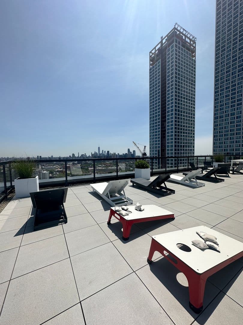 Jersey City Apartment: 9 Homestead ave