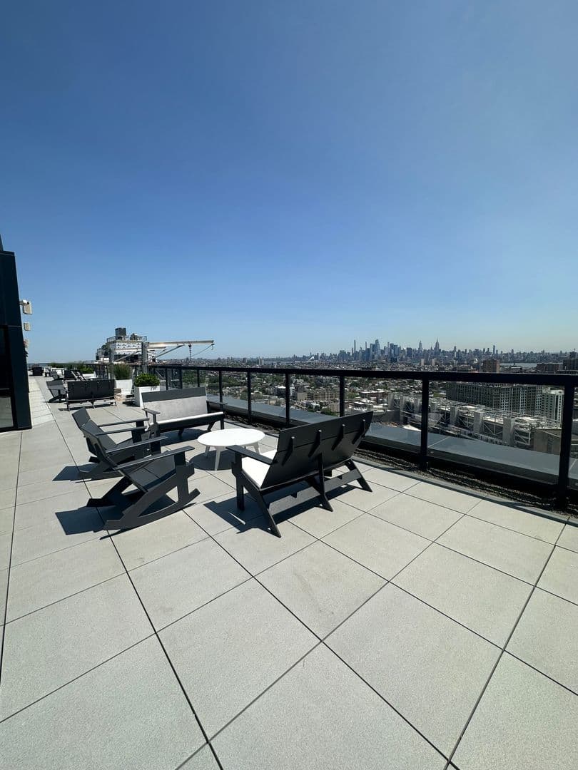 Jersey City Apartment: 9 Homestead ave