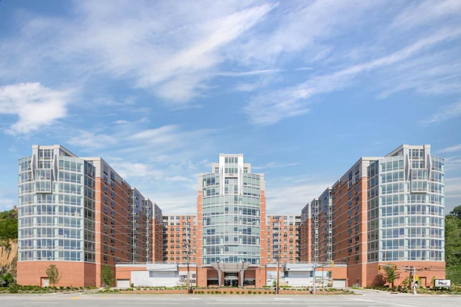Edgewater Apartment: 7650 River Road
