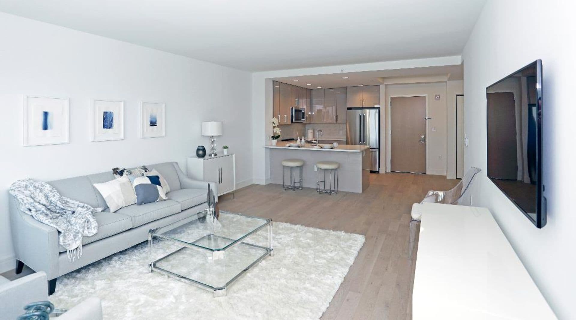 Cliffside Park Apartment: 691 Anderson Avenue
