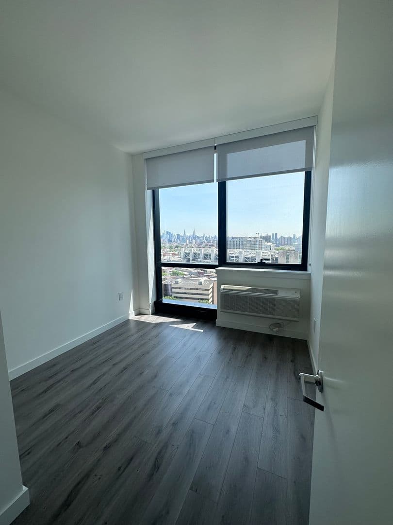 Jersey City Apartment: 9 Homestead ave