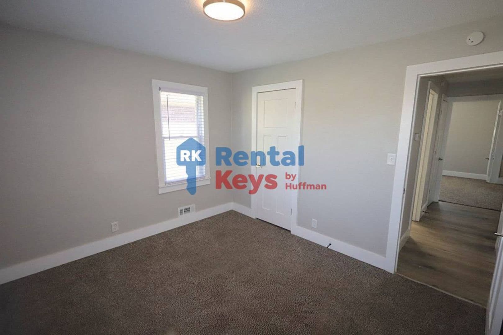 Evansville House: 1705 N Boeke Road