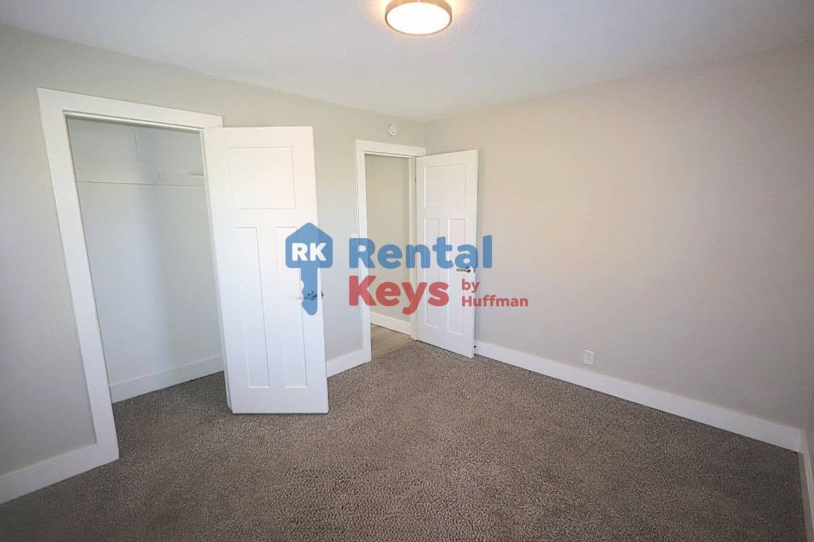 Evansville House: 1705 N Boeke Road