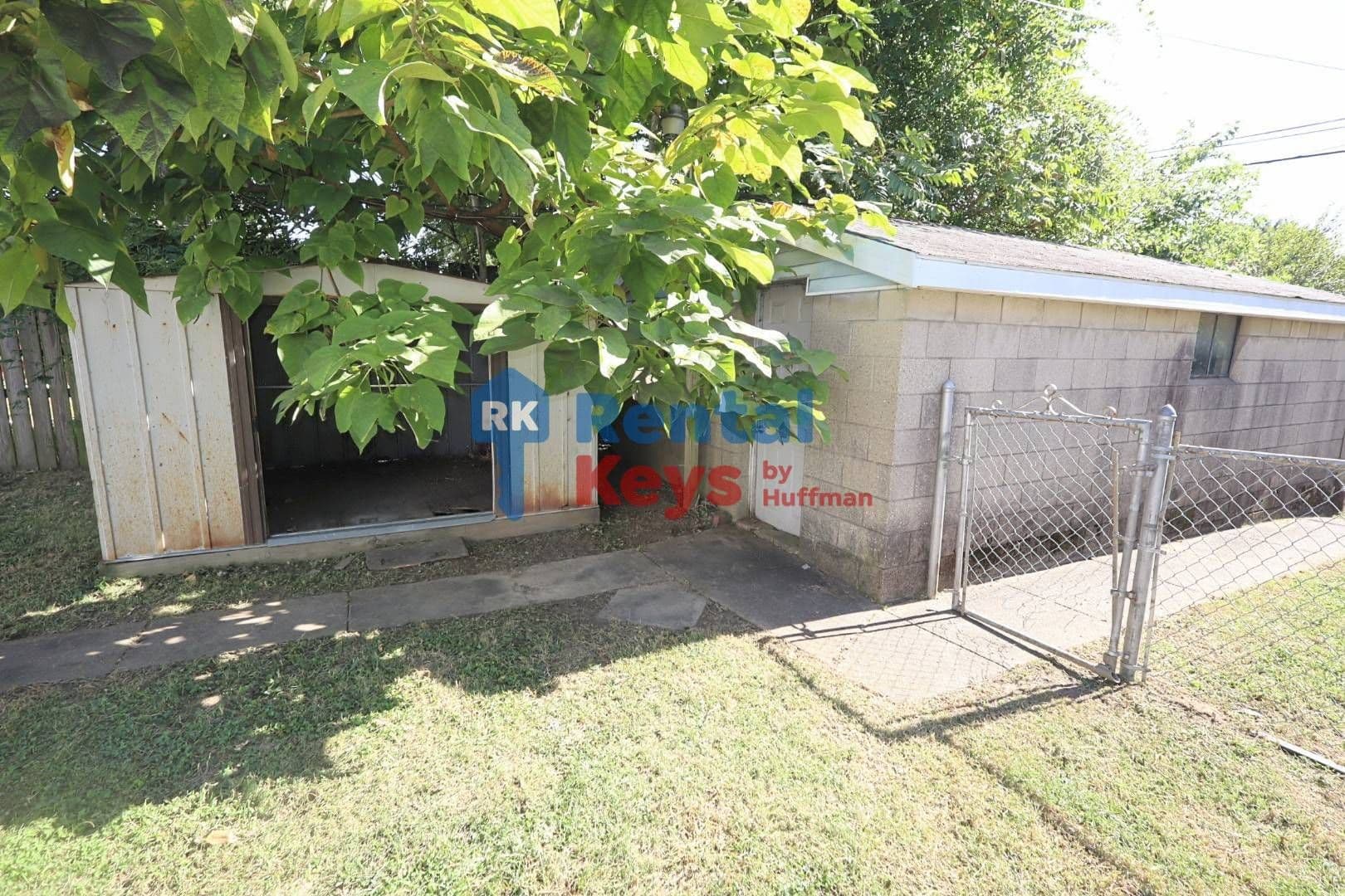 Evansville House: 317 East Iowa Street