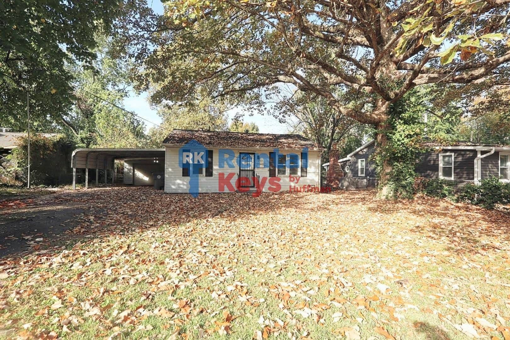 Evansville House: 2707 S Weinbach Avenue