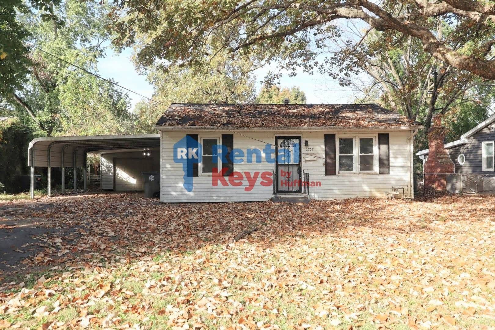 Evansville House: 2707 S Weinbach Avenue