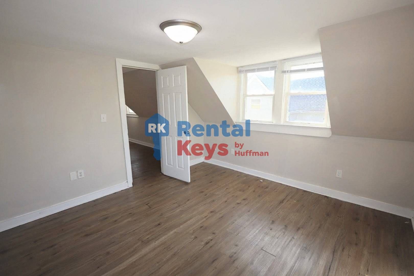 Evansville Apartment: 409 East Franklin Street