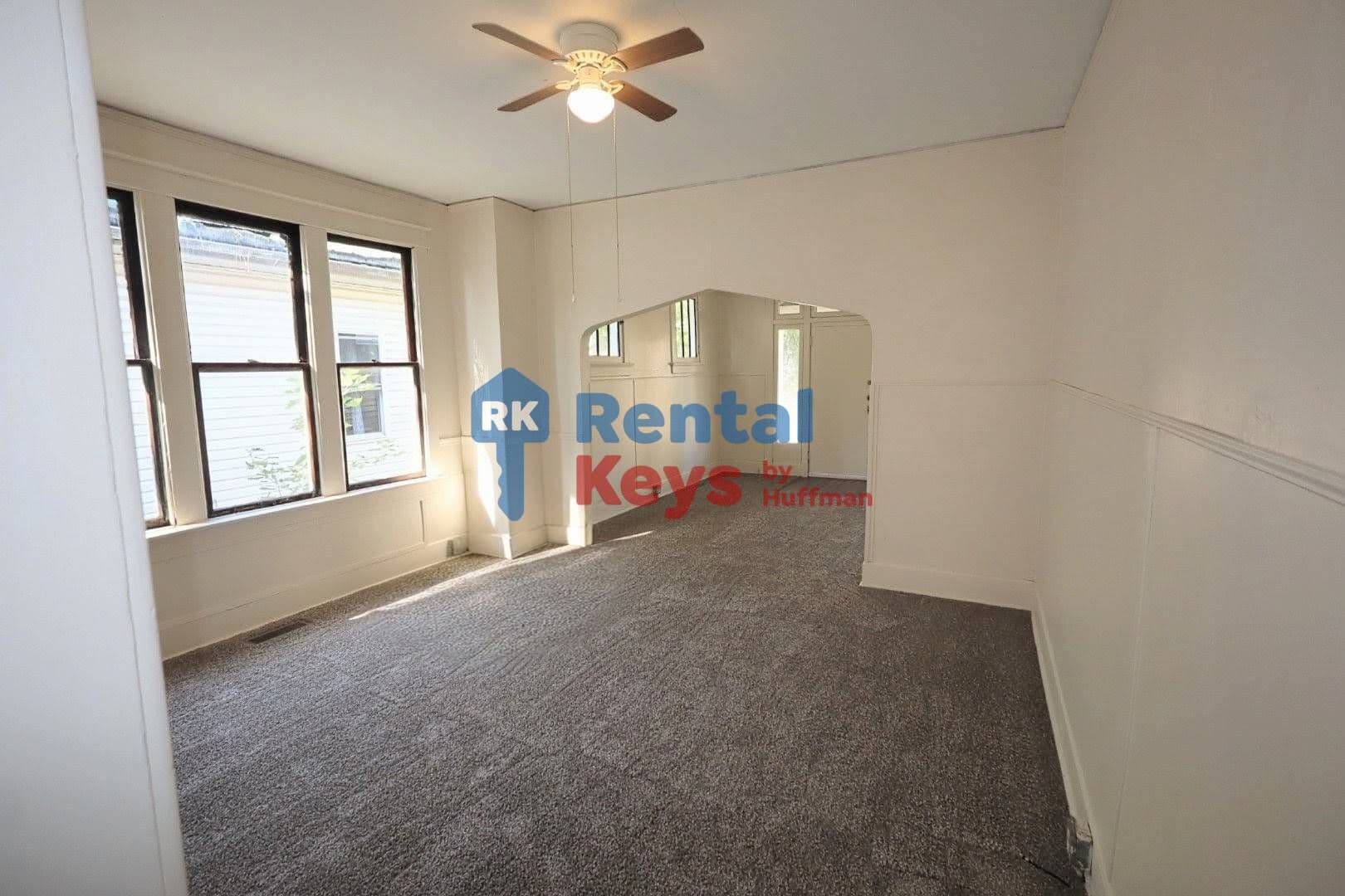 Evansville House: 627 Jackson Avenue