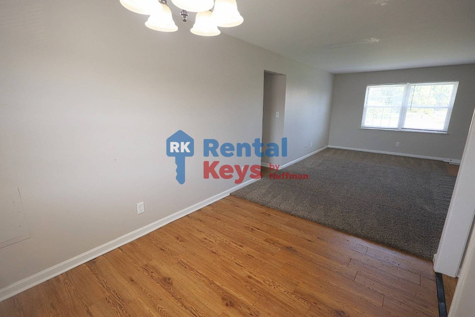 Evansville Apartment: 2807 Ravenswood Drive