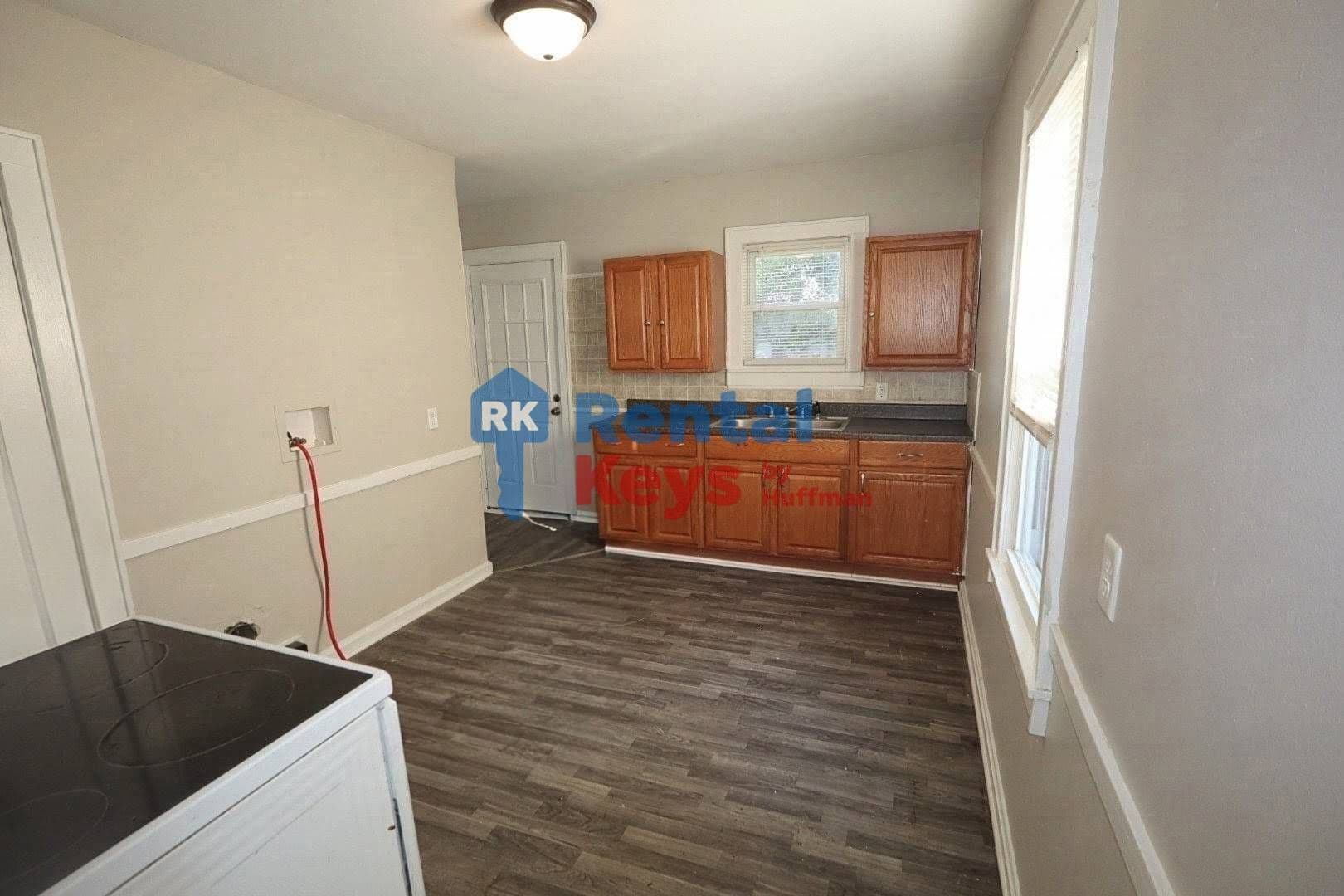 Evansville House: 1204 East Maryland Street