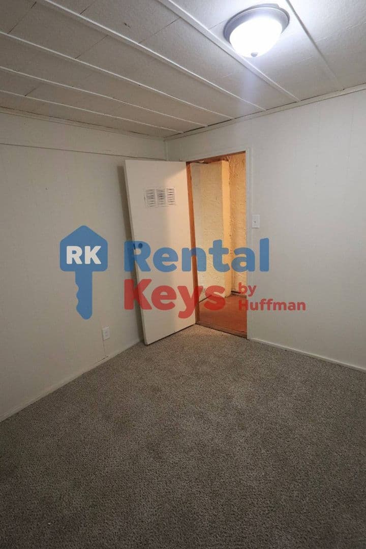 Boonville Apartment: 916 Parkview Drive