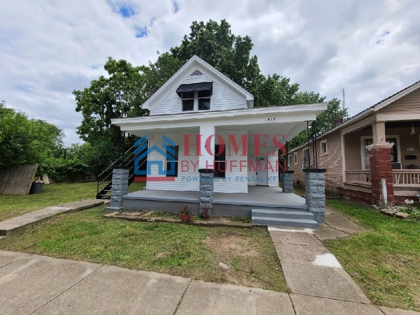 Evansville Apartment: 423 Jefferson Avenue