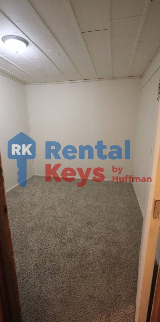 Boonville Apartment: 916 Parkview Drive