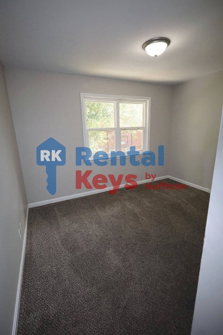 Evansville Apartment: 1400 1422 Jeanette Avenue