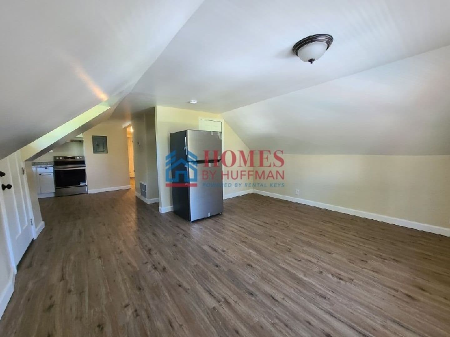 Evansville Apartment: 423 Jefferson Avenue