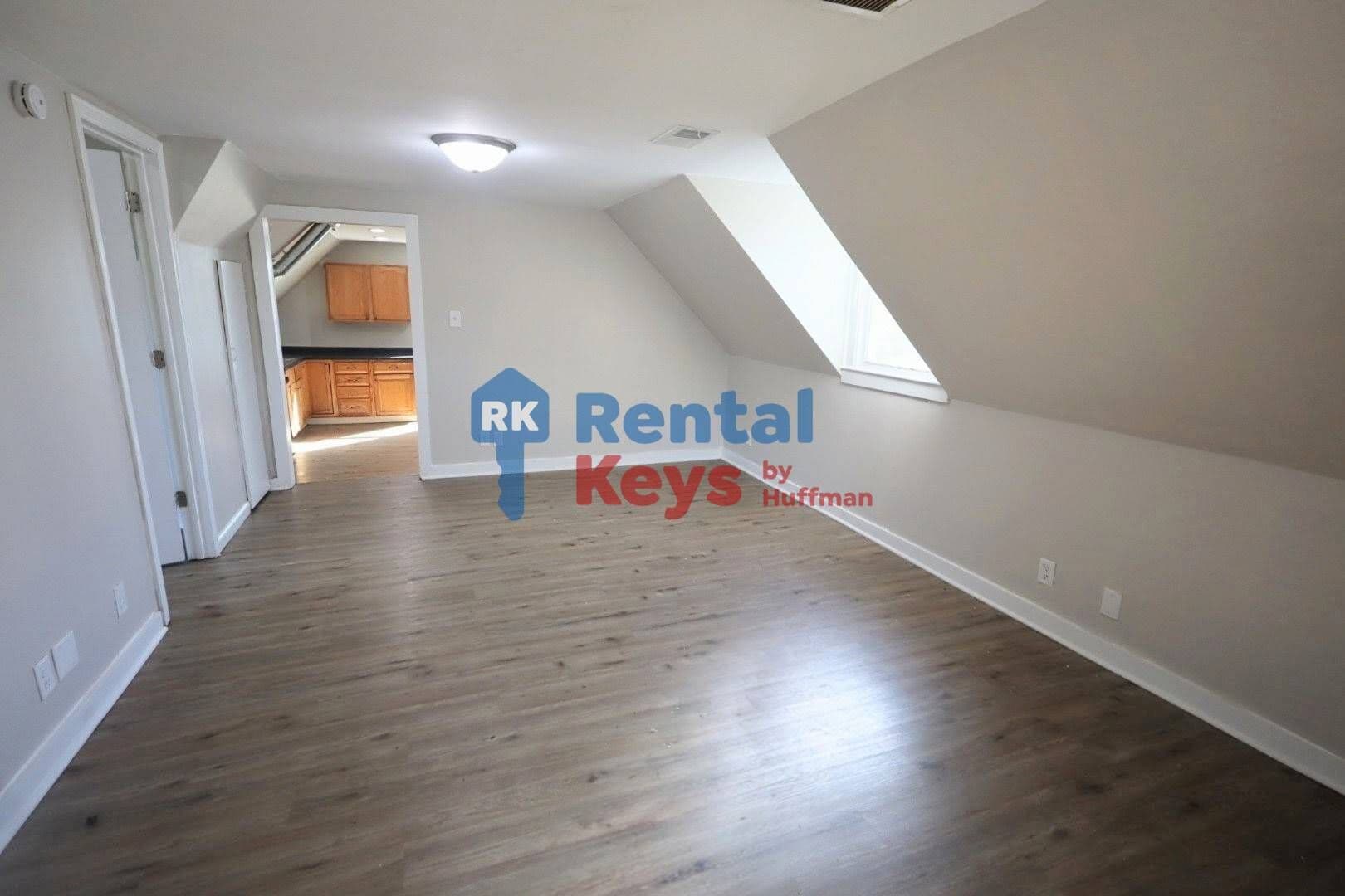 Evansville Apartment: 409 East Franklin Street