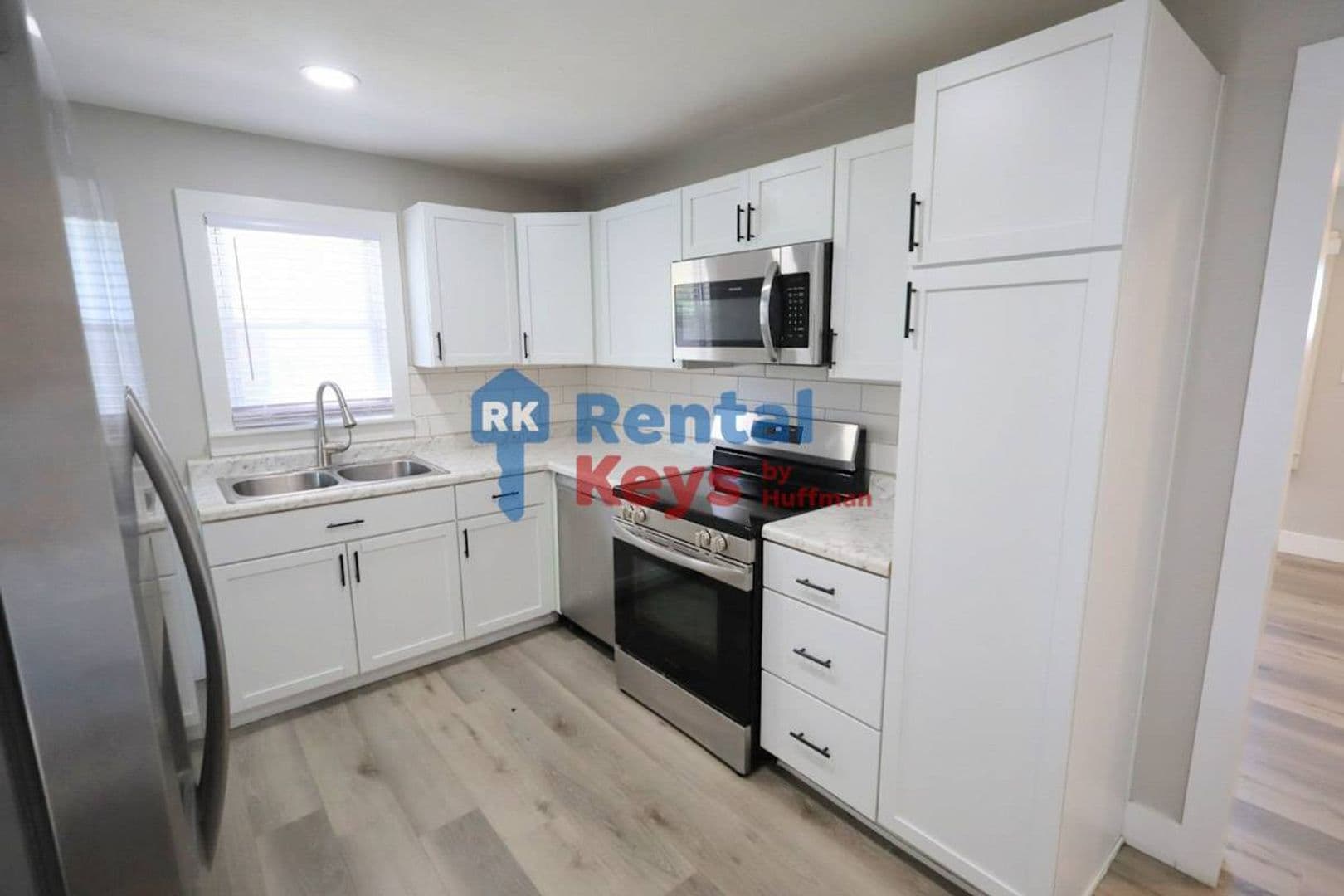 Evansville House: 1705 N Boeke Road