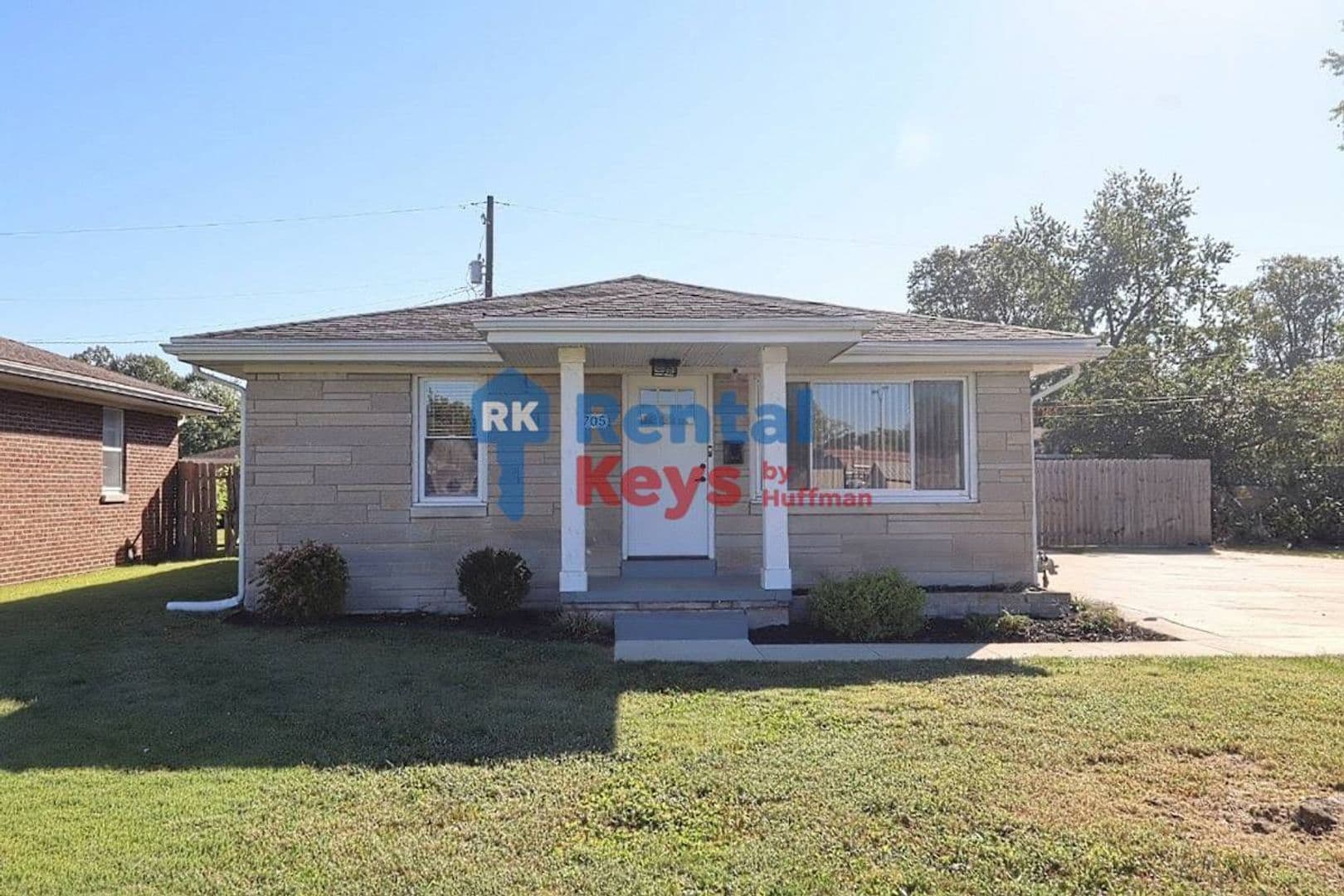 Evansville House: 1705 N Boeke Road