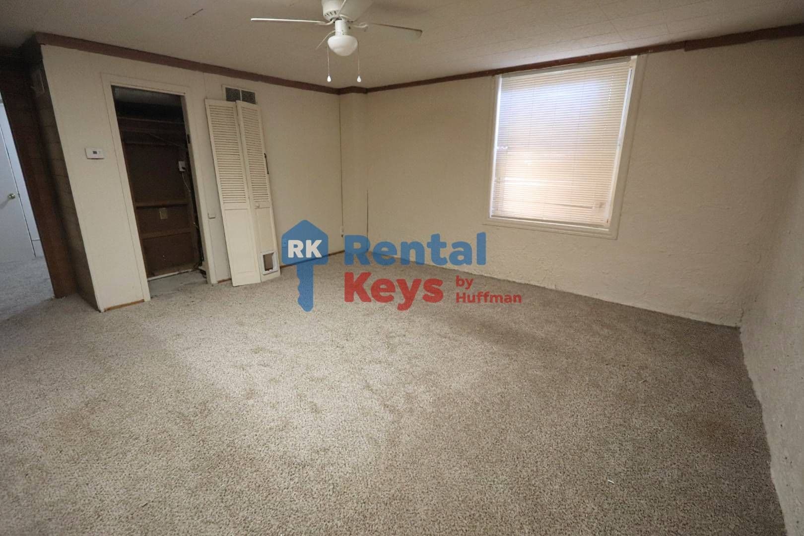 Boonville Apartment: 916 Parkview Drive