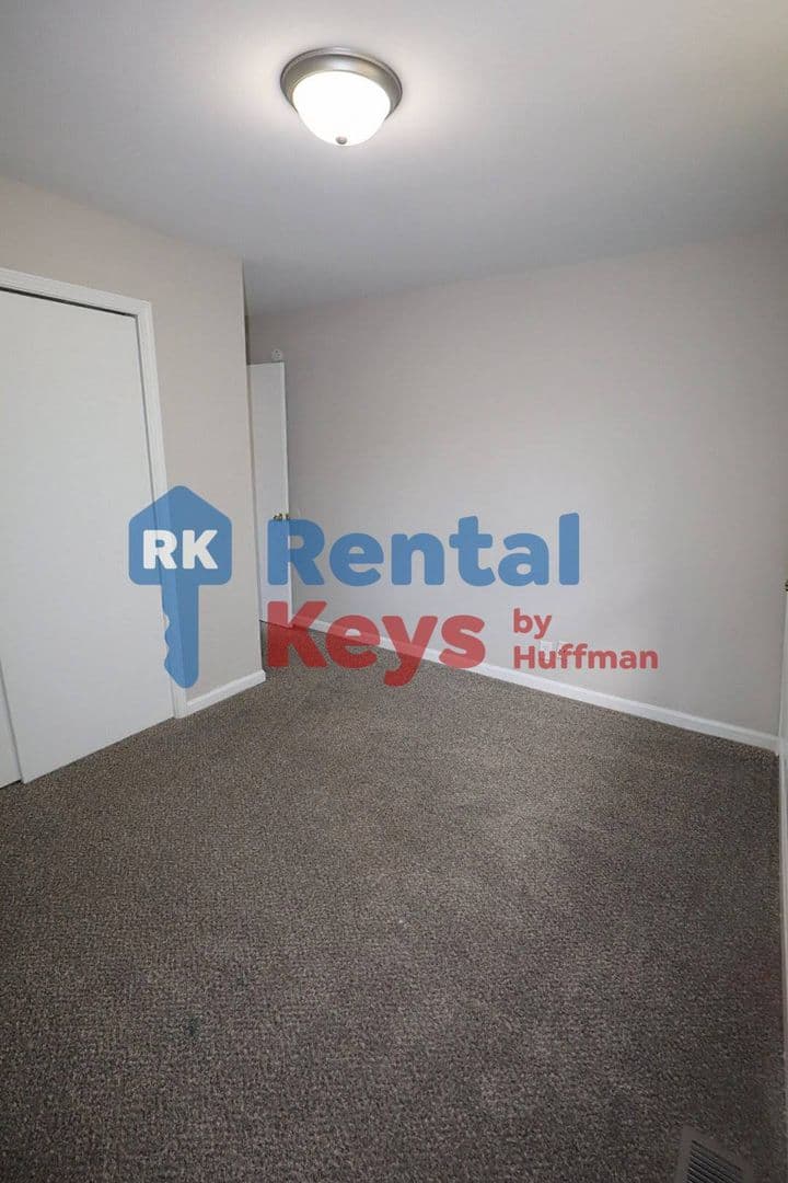Evansville Apartment: 1400 1422 Jeanette Avenue