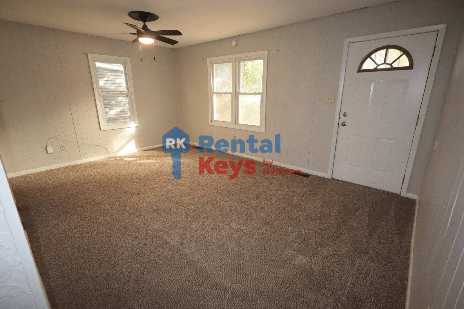 Evansville House: 2707 S Weinbach Avenue
