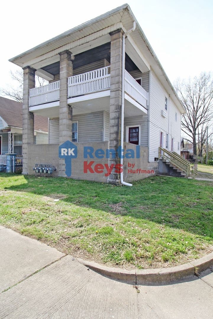 Evansville Apartment: 1222 North 2nd Avenue