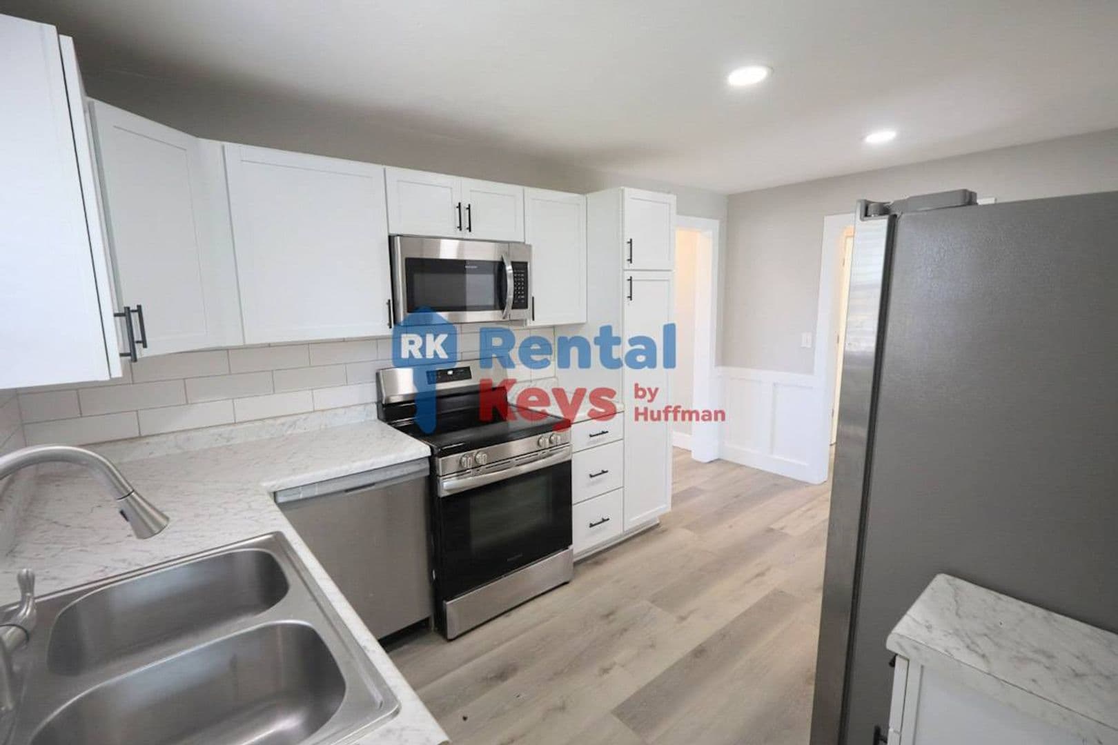 Evansville House: 1705 N Boeke Road