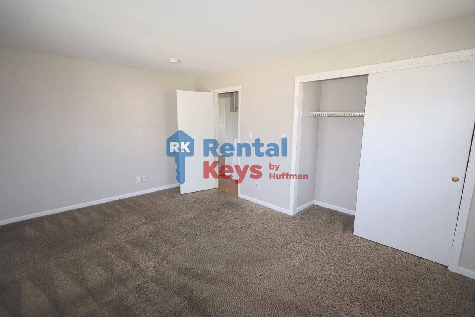 Evansville Apartment: 2807 Ravenswood Drive