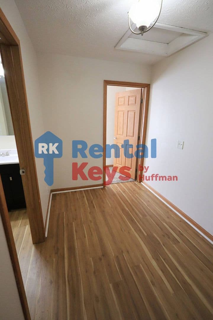 Chandler Apartment: 7005-7109 Heim Road