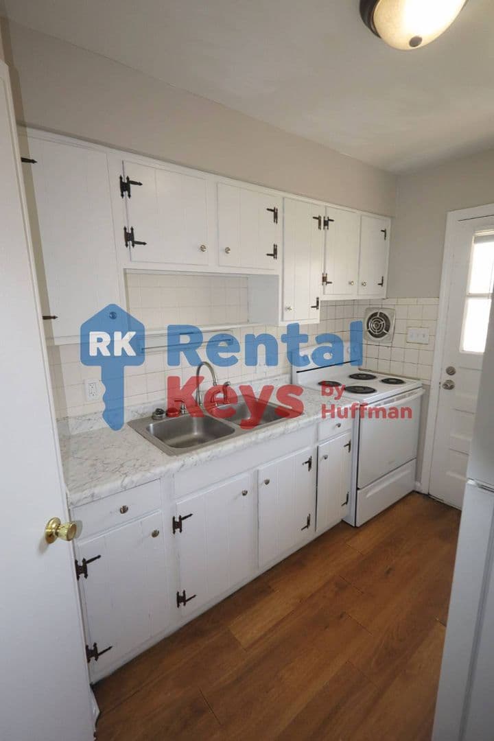 Evansville Apartment: 2807 Ravenswood Drive