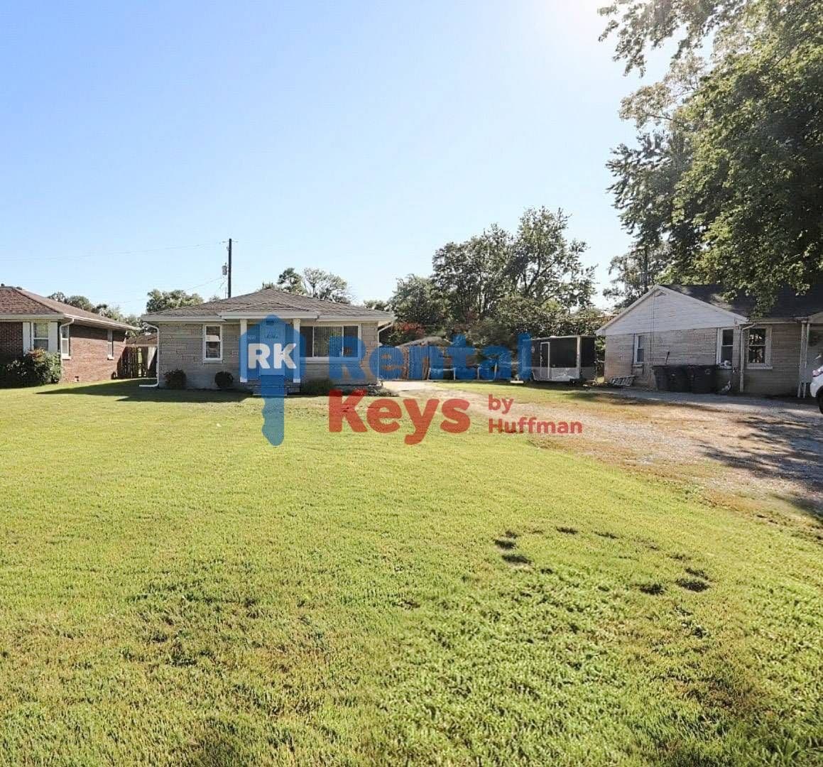 Evansville House: 1705 N Boeke Road