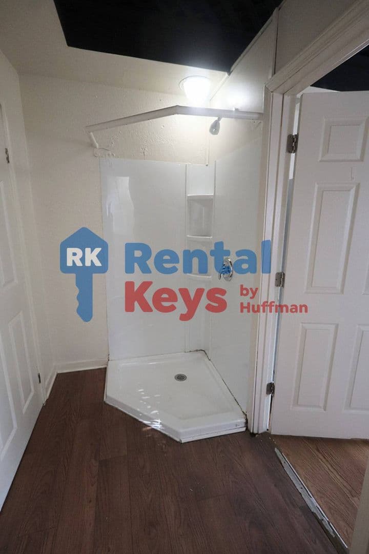 Evansville Apartment: 621 North Fulton Avenue