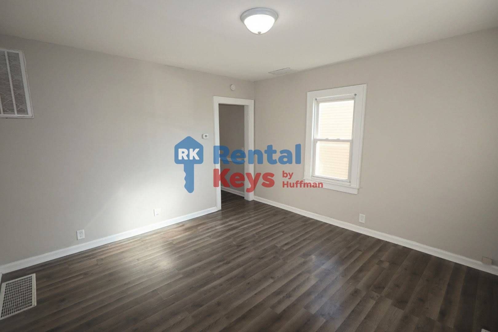 Evansville House: 1204 East Maryland Street