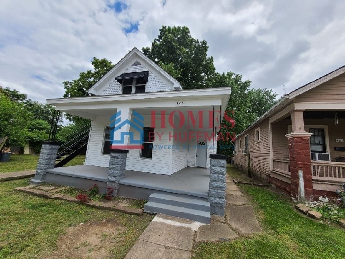 Evansville Apartment: 423 Jefferson Avenue