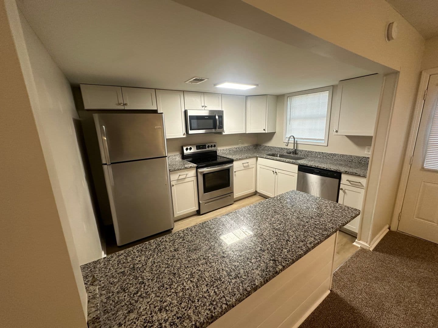 Winder Apartment: Williams Court