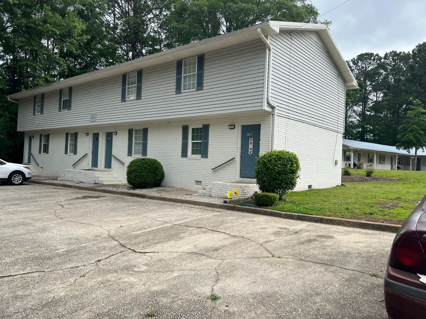 Winder Apartment: Williams Court