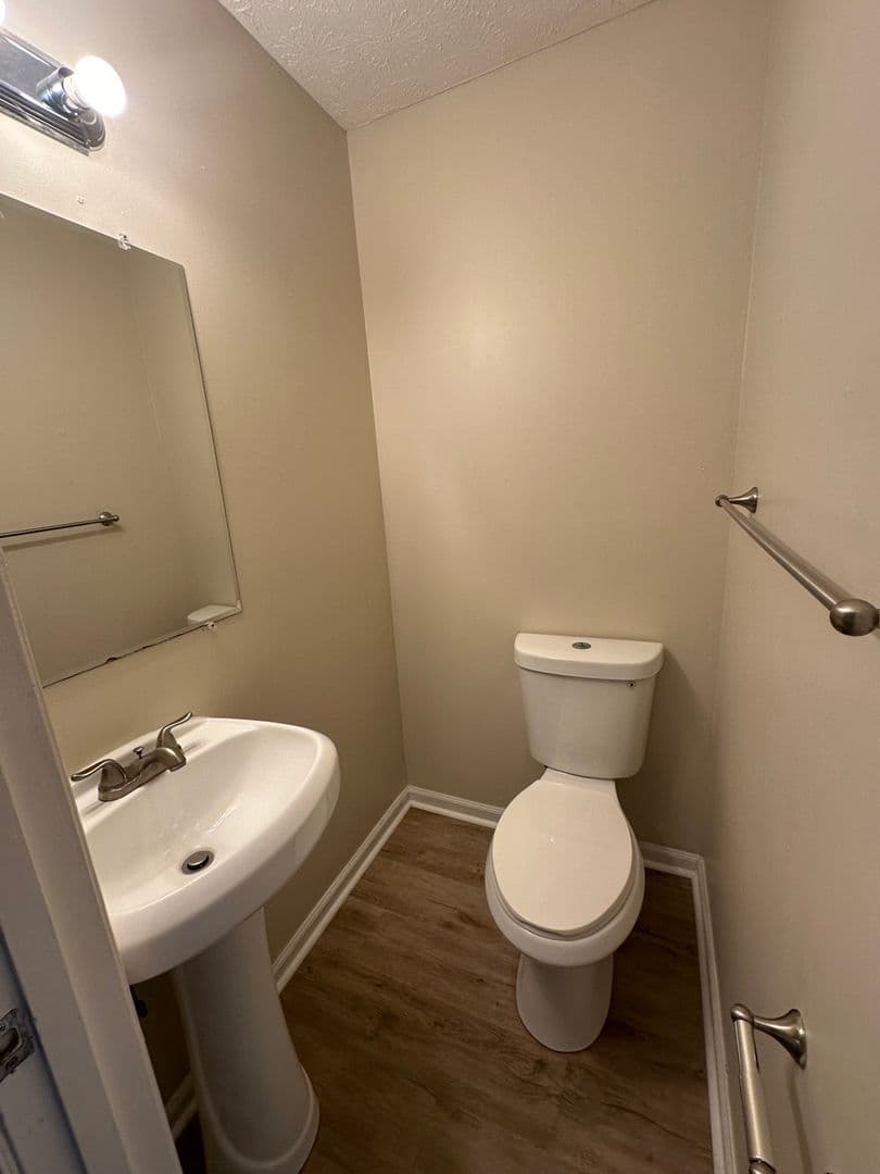 Winder Apartment: 291 Apperson Dr. # 1